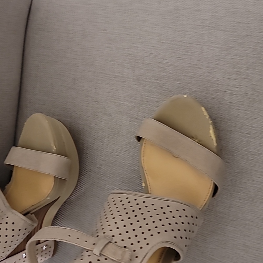Shoes - Picture 2 of 2